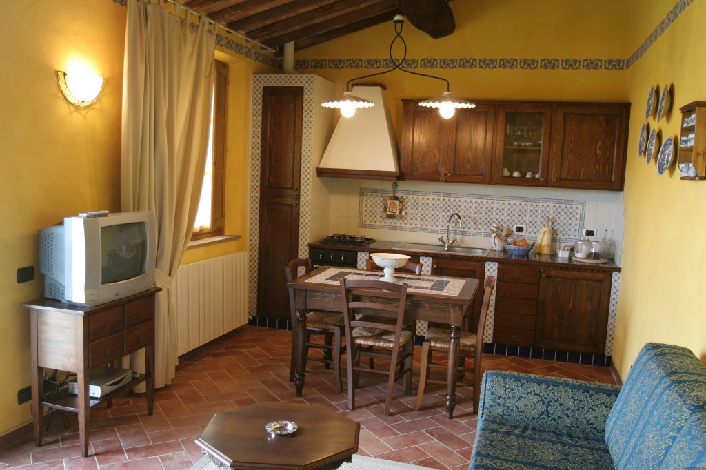 Kitchen | Romantic weeks  in Agriturismo  Renaccino | Image #5/12 | 