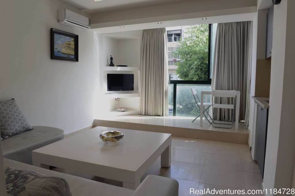 Dizengoff Beach Apartments In Tel Aviv | Image #17/17 | 