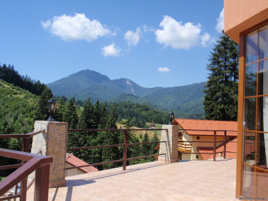 Mountain view from main terrace | Villa Casa Olandeza Brasov mountain holiday house | Image #3/23 | 