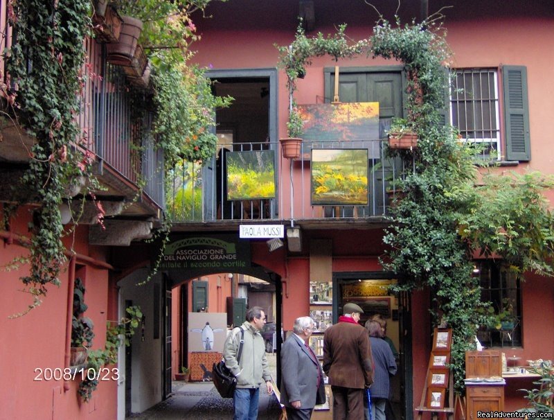 Courtyard Naviglio shops | Romantic Naviglio Grande | Image #2/2 | 