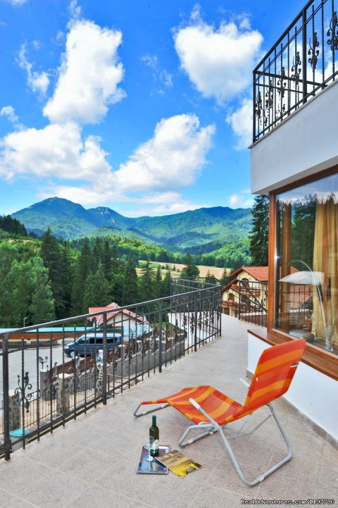 Relax on the terrace and enjoy the fresh mountain air...