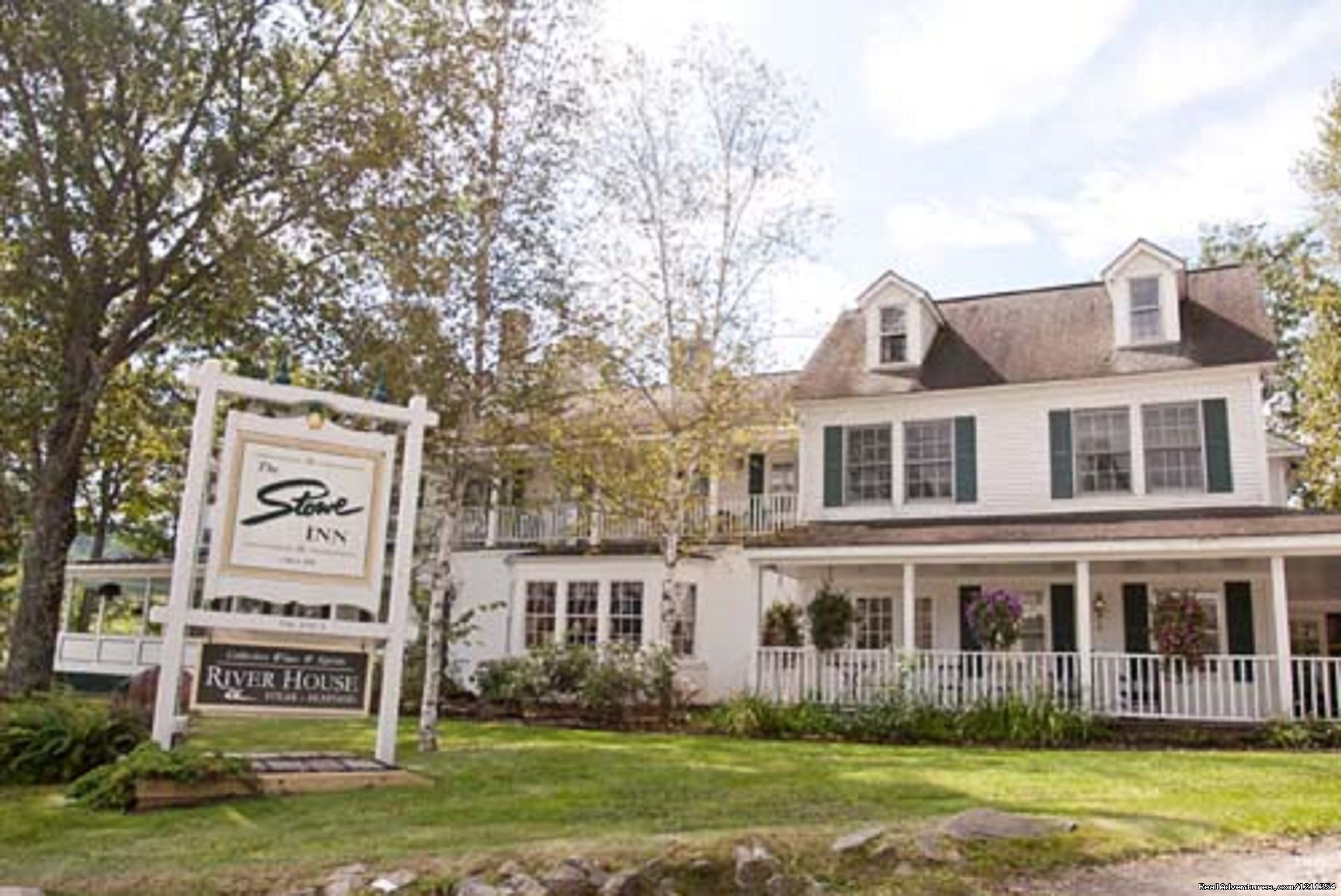 The Stowe Inn & Tavern, Stowe, Vermont Hotels & Resorts RealAdventures