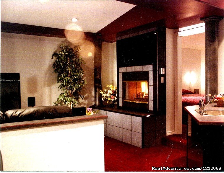 Country Charm Resort - Cabin 9 - Elegant Bedroom | Country Charm Romantic Resort | Image #7/25 | 