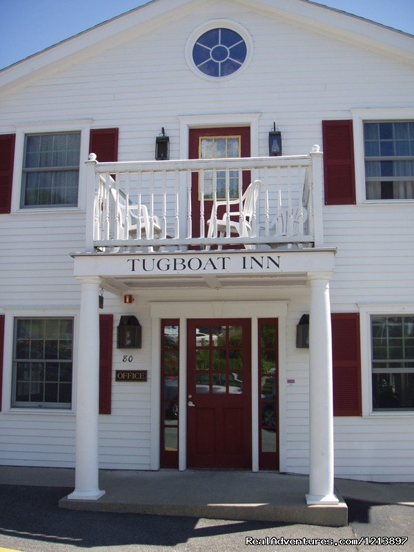 Tugboat Office | Getaway to the Coast at the Tugboat Inn | Image #6/17 | 