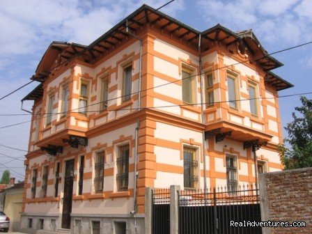 'Chola Guest House' | Comfortable budget accommodation in Bitola | Bitola, Macedonia | Bed & Breakfasts | Image #1/2 | 