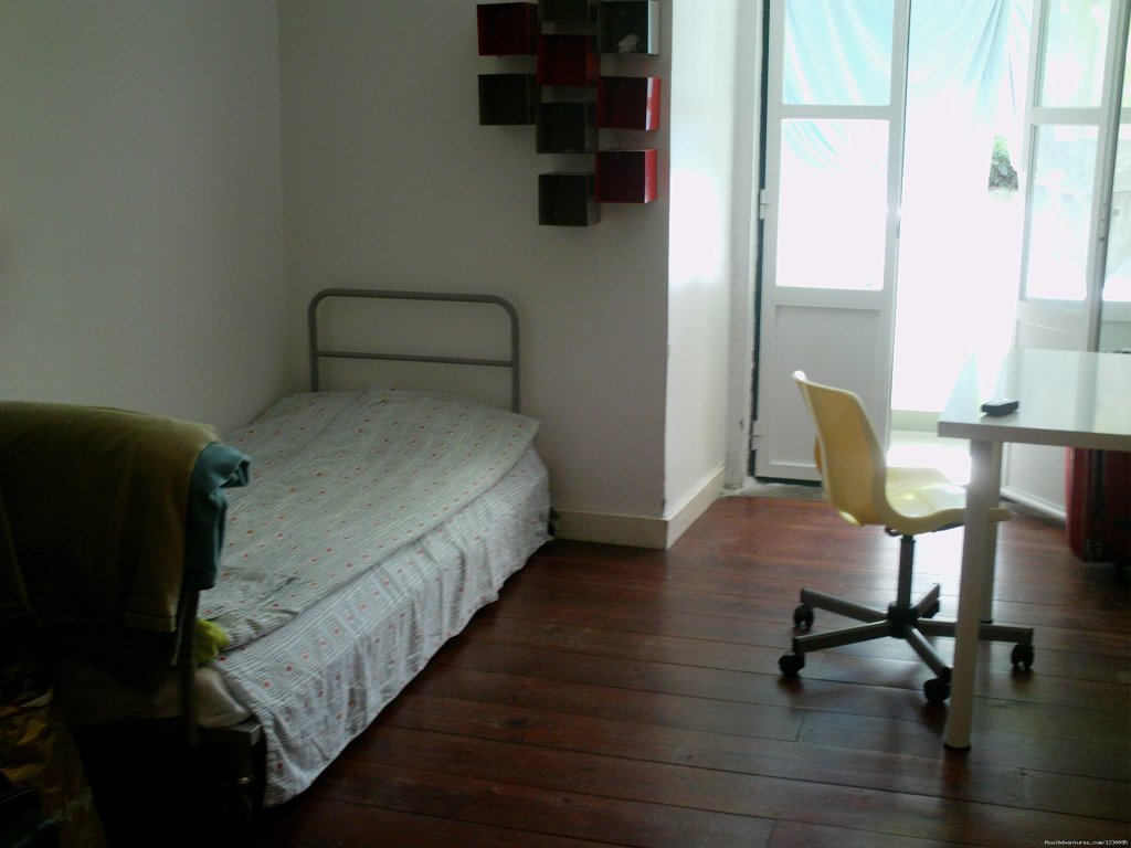 room 5 - Marques | Rent a Room in Central Lisbon | Image #10/16 | 