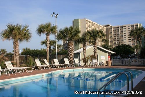 View of the smaller 18,000 gallon pool. Very private. | Luxury Waterfront Condo on Panama City Beach | Image #9/11 | 