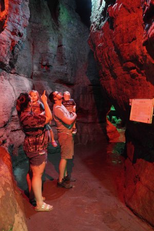 Olentangy Caverns | Delaware, Ohio Cave Exploration | Great Vacations & Exciting Destinations