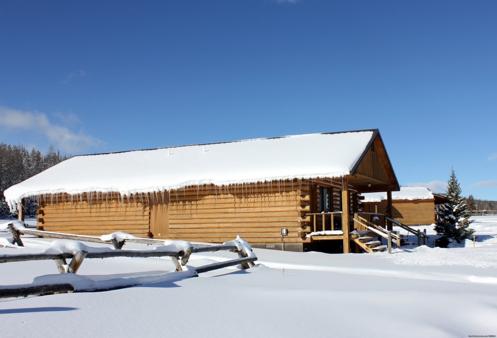 Lodge In The Winter | Mule Shoe Outfitters | Image #16/22 | 