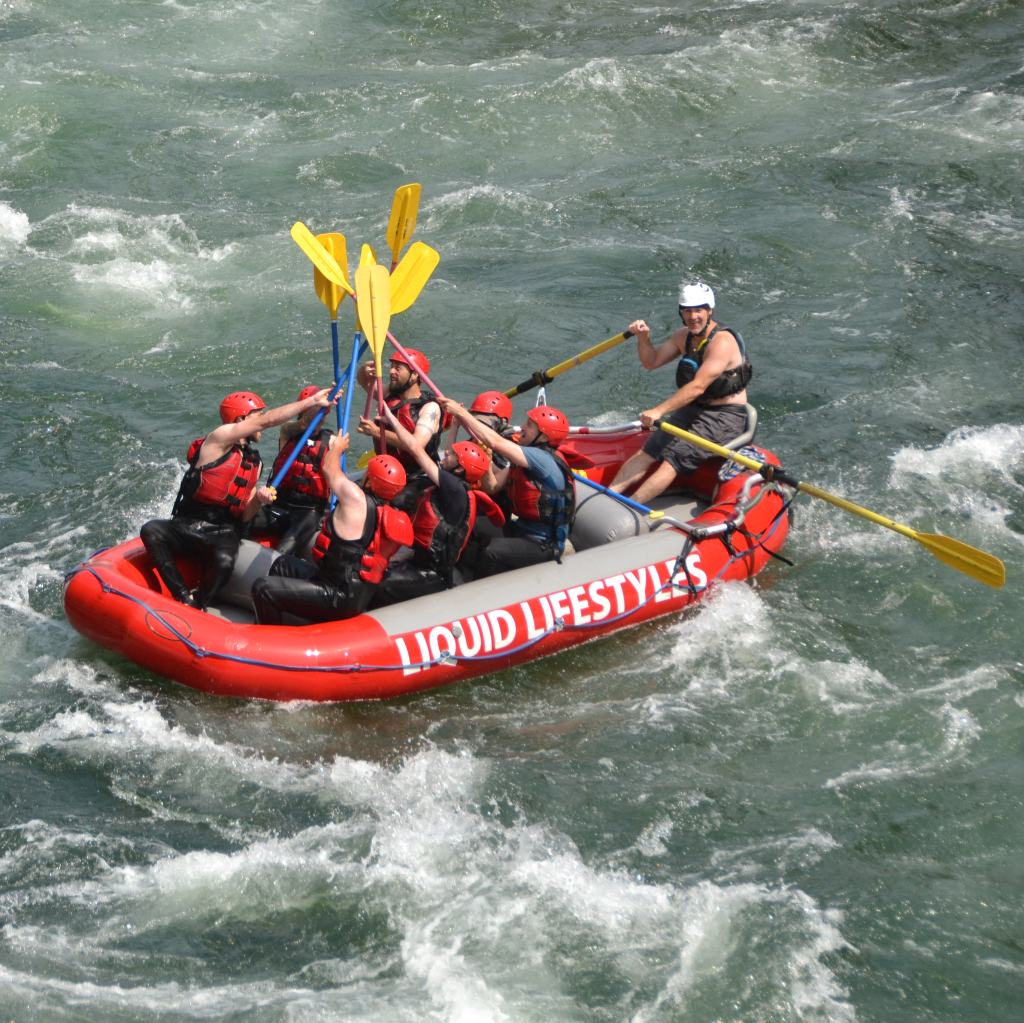 Rafting High-5 | Whitewater Rafting In Wells Gray Park, Bc | Image #2/6 | 