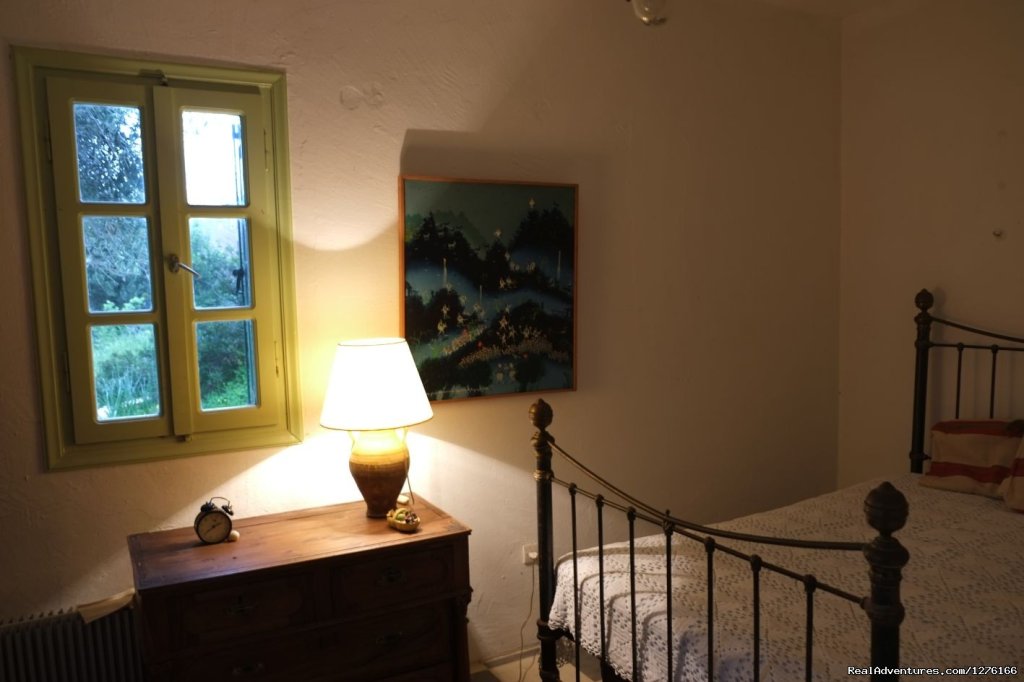Cottage by the Sea, Bedroom | Cottage by the Sea, Near the Center of Athens | Image #6/11 | 