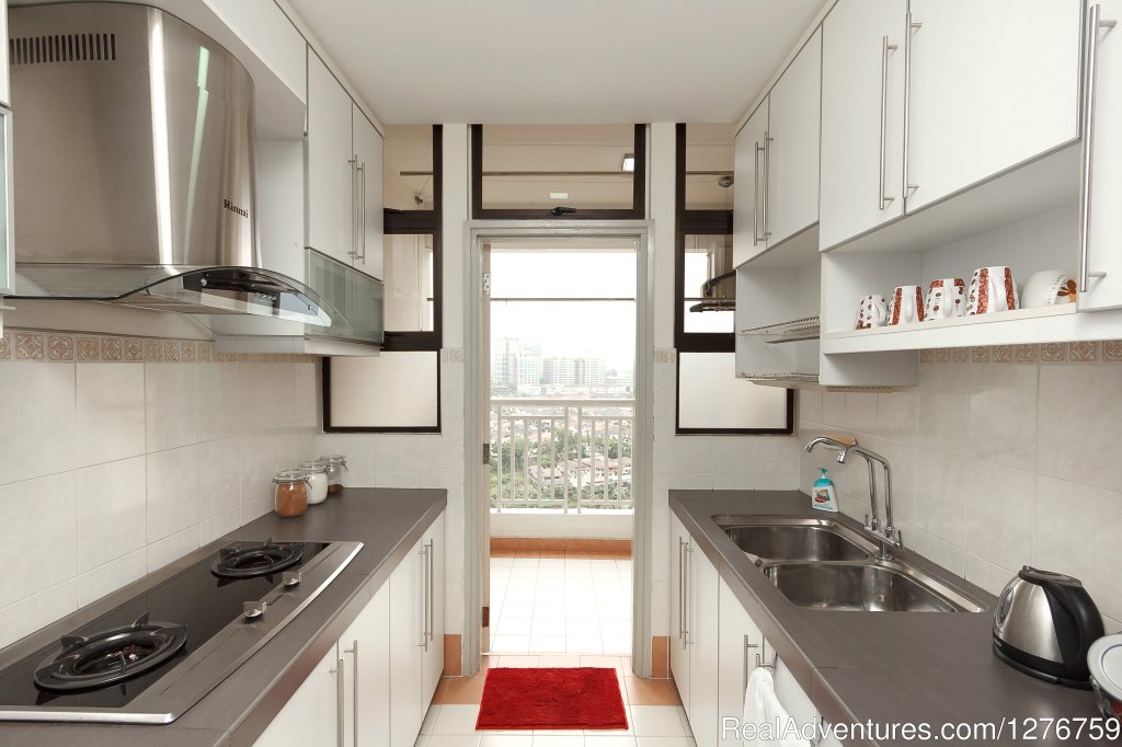 Very Clean and Central Fully Furnished Condo | Image #10/10 | 