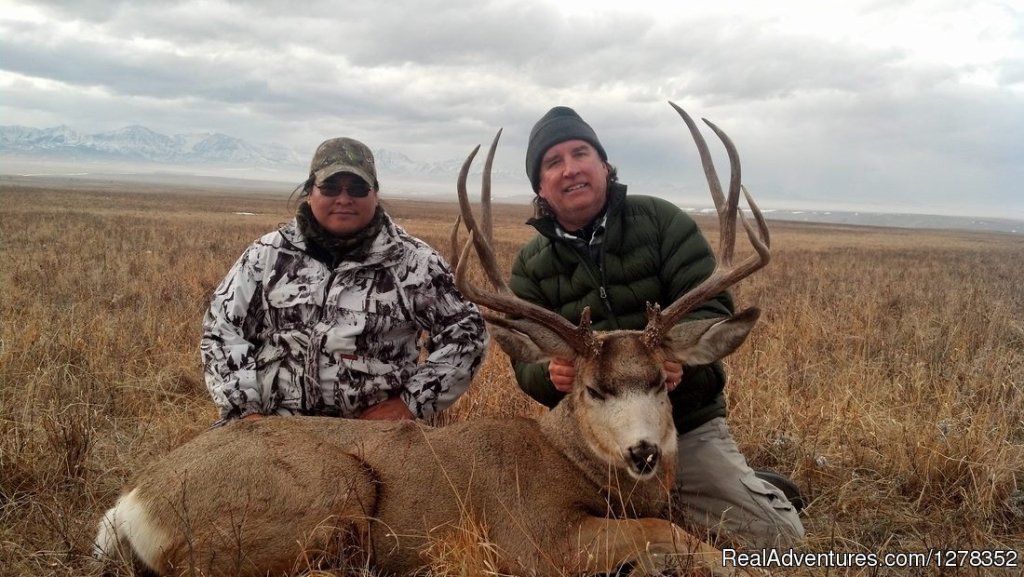 Mule Deer Hunt | Alberta Big Game Outfitters | Image #2/7 | 