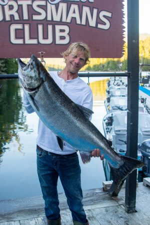 Rivers Inlet Sportsman's Club Fishing Lodge | Vancouver, British Columbia | Fishing Trips