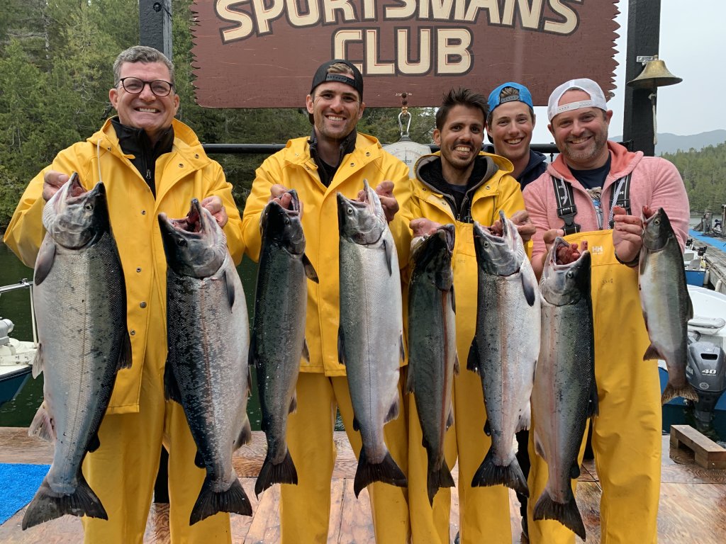 Rivers Inlet Sportsman's Club Fishing Lodge | Image #7/8 | 