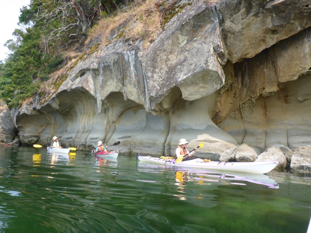Join A Tour Or Explore On Your Own! | Galiano Kayaks | Image #4/4 | 