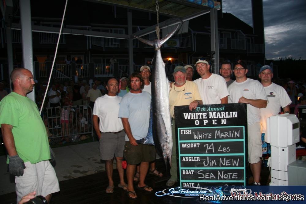 White Marlin Open | Wicked Tuna charters Gaint Bluefin Tuna | Image #2/6 | 