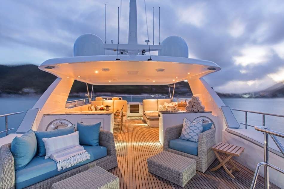 Pura Vida | Luxury Yacht Charters In South Florida And Beyond | Image #46/50 | 