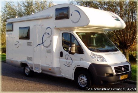 Fiat Ducato Mc Louis | Rent a motorhome and explore Europe | Image #4/6 | 