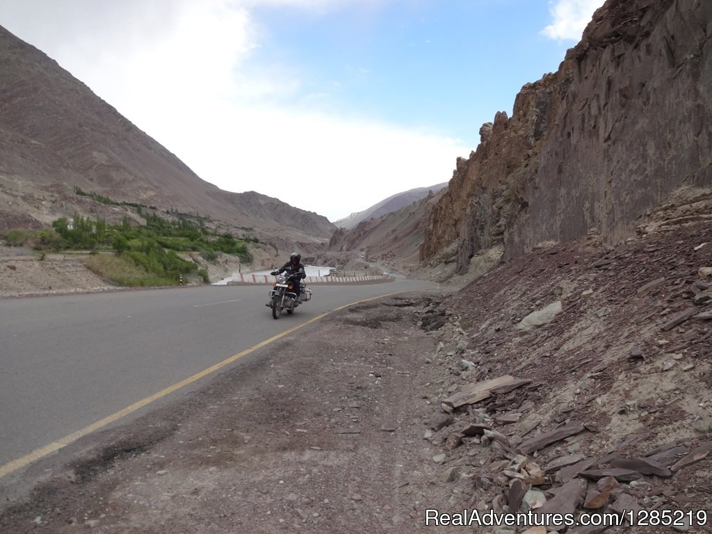 Best adventure ride on paved road in India | Motorcycle Monks | Image #14/25 | 