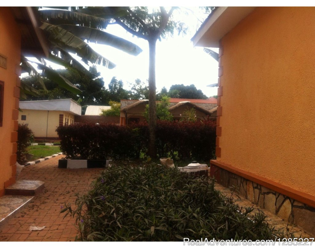 best budget accomodation in Entebbe Uganda | Image #20/23 | 