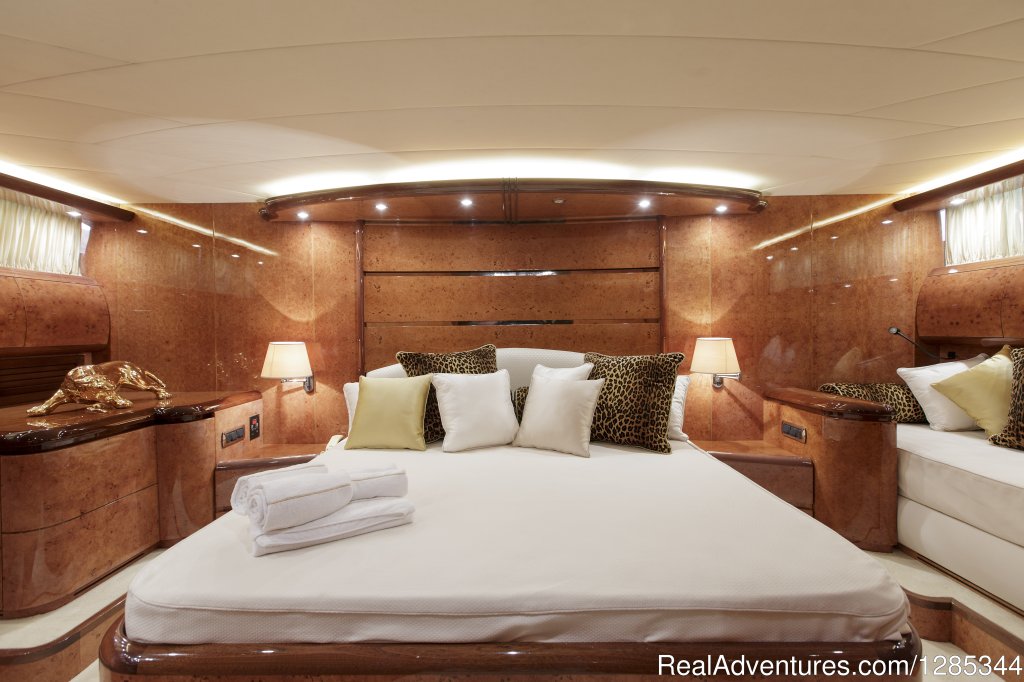 Sea Jaguar, Bedroom 2 (Double) | Luxury Super Yacht in Maldives, Sea Jaguar | Image #5/14 | 