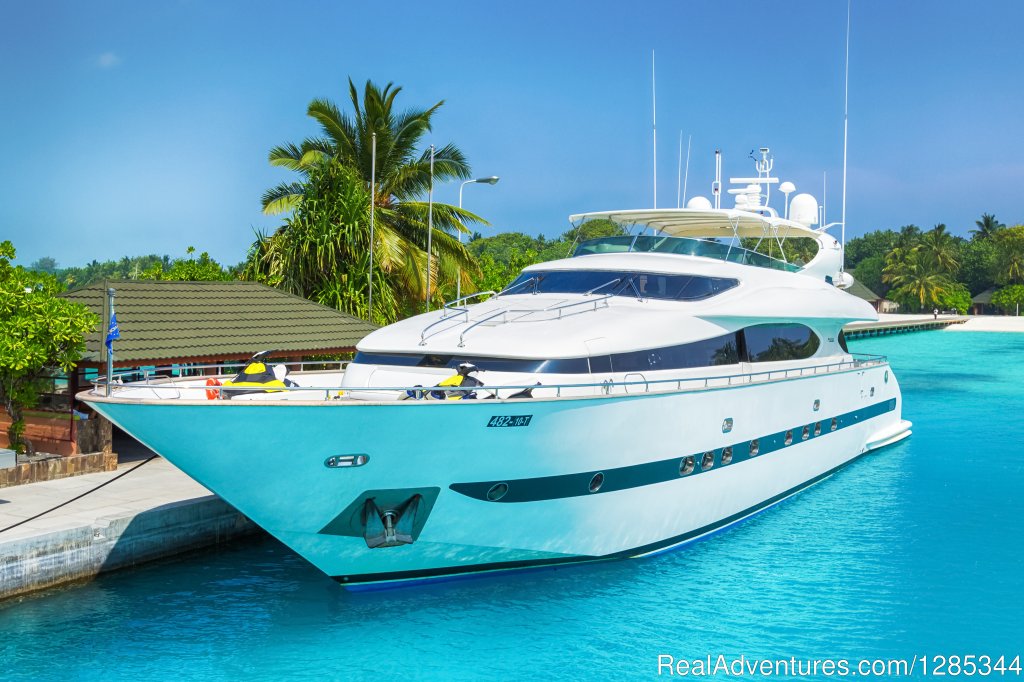 Sea Jaguar, Side View | Luxury Super Yacht in Maldives, Sea Jaguar | Image #7/14 | 