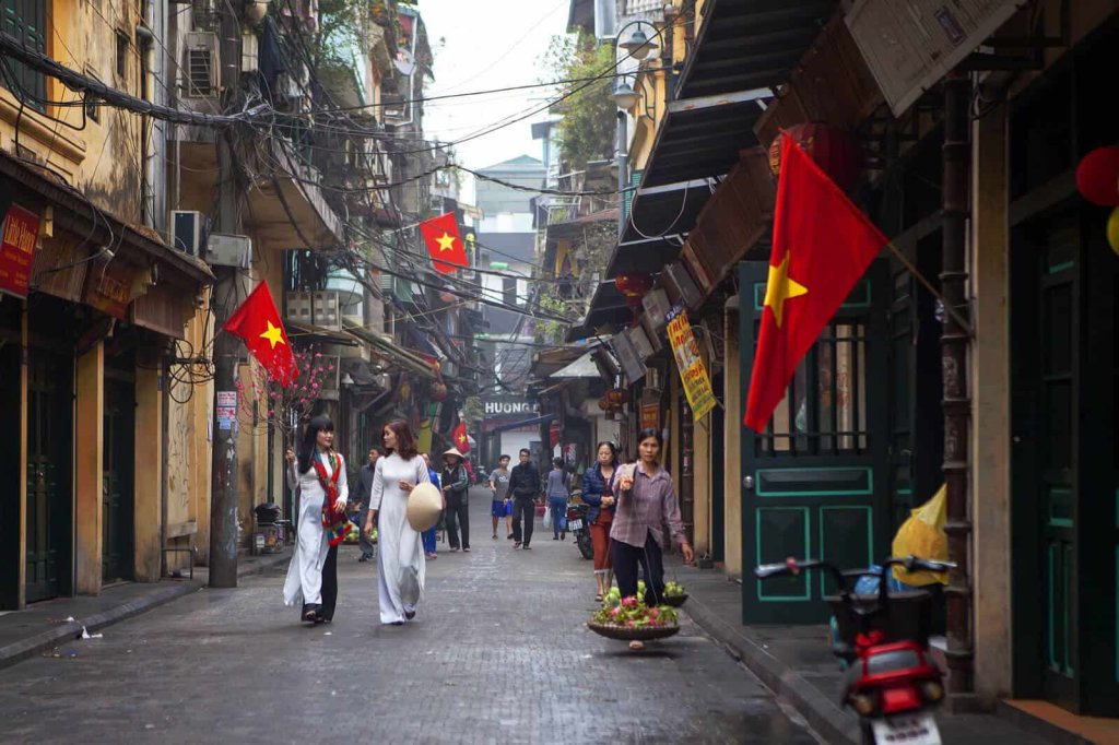 Hanoi Old Street | Vietnam Luxury Express 7 Days | Image #4/10 | 