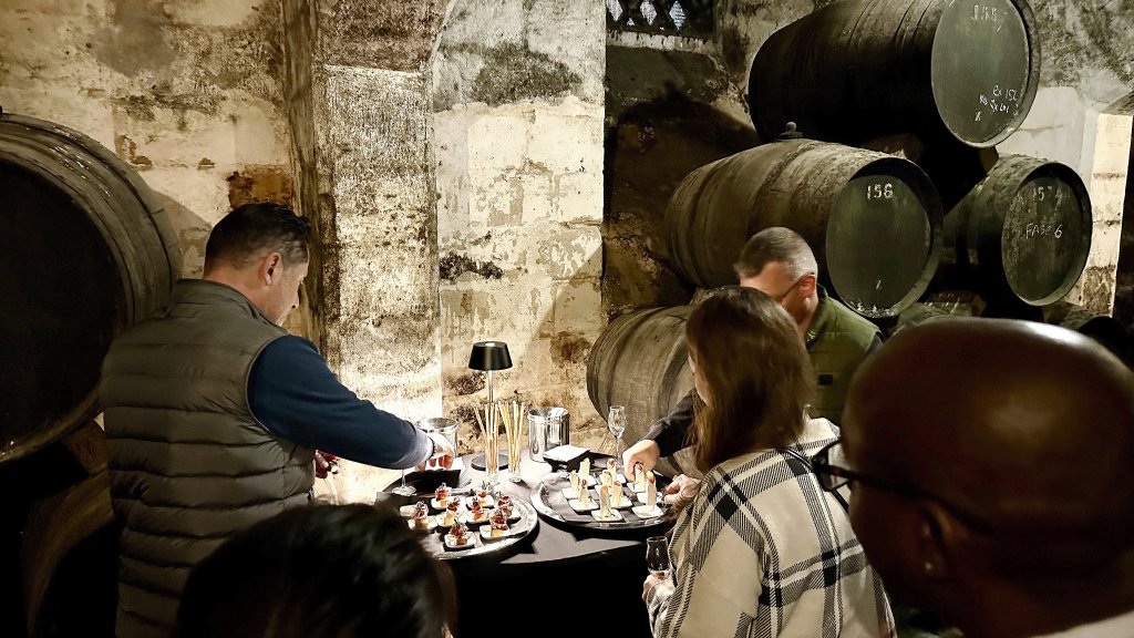 Premium Tasting Experience By Bodega Mallorca | Palma Distillery Tour With 6 Spirits Tasting | Image #3/6 | 