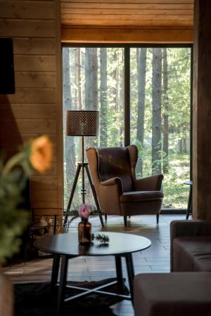 Alpenglow Accommodations | Jasper, Alberta | Bed & Breakfasts