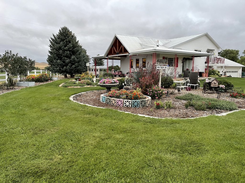 Get Away And Relax At The Wald Ranch | Lodge Grass, Montana Bed & Breakfasts