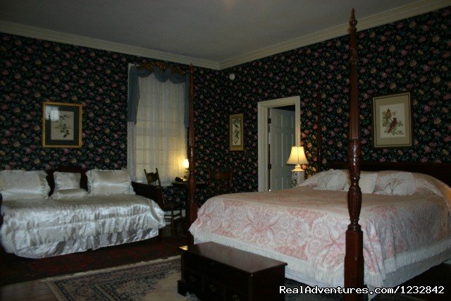 Galleries 3 - $165 The Audobon Room | The Corners Mansion -  A Bed And Breakfast Inn | Image #13/19 | 