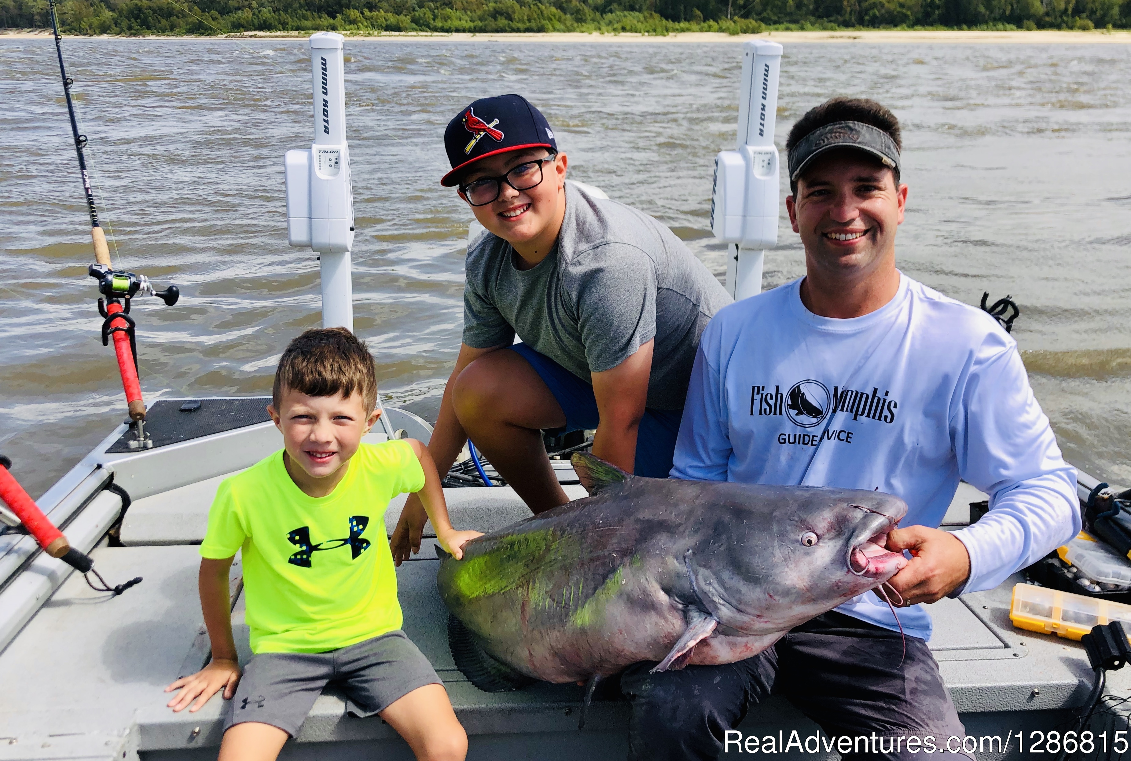 Fish Memphis for Trophy Catfish, Memphis, Tennessee Fishing Trips ...